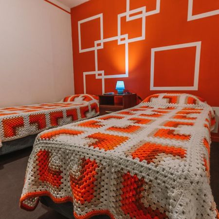 Habitaciones Mary 2 Camas Simples En Casa Compartida 우수아이아 외부 사진